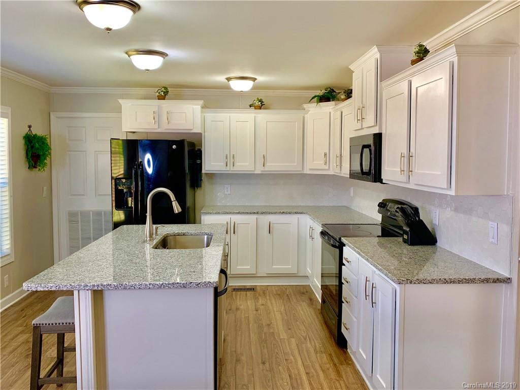 297 Carlyle Road Troutman, NC 28166 - Photo 8 of 25 Gallery Image 8