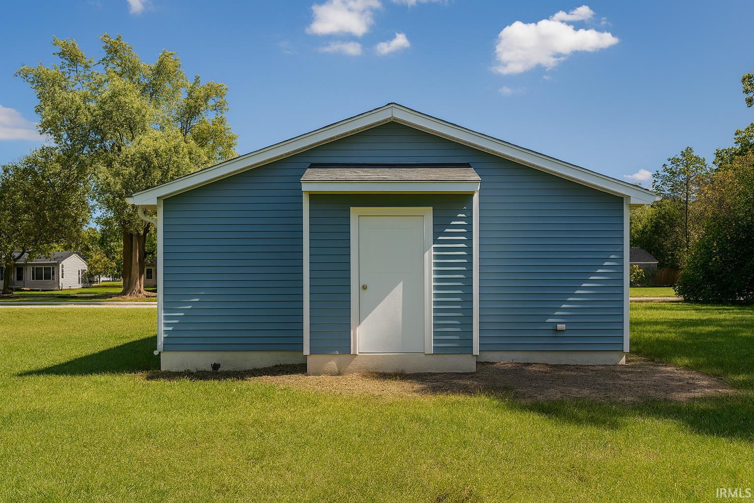 5232 Webster Street Fort Wayne, IN 46807 - Photo 3 of 17