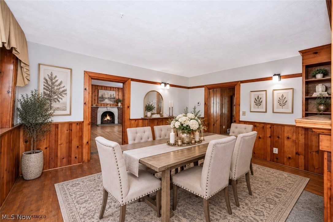 2559 Raber Road Uniontown, OH 44685 - Photo 15 of 41 *DEDICATED FORMAL DINING RM W/2ND FIREPLACE ~