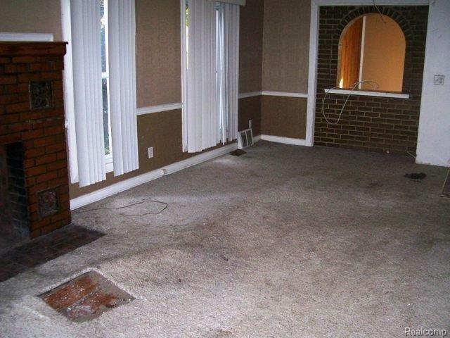 16047 Allen Road Southgate, MI 48195 - Photo 2 of 20 10-19-09 001