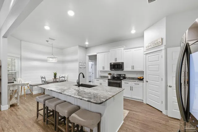 $925,000 | 6808 Santa Clara Drive, Navarre, FL 32566