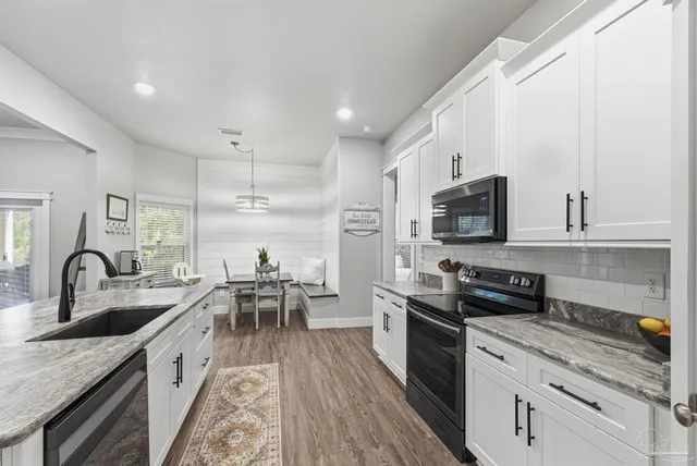 $925,000 | 6808 Santa Clara Drive, Navarre, FL 32566