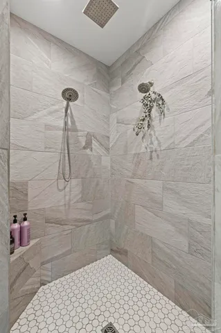 $925,000 | 6808 Santa Clara Drive, Navarre, FL 32566