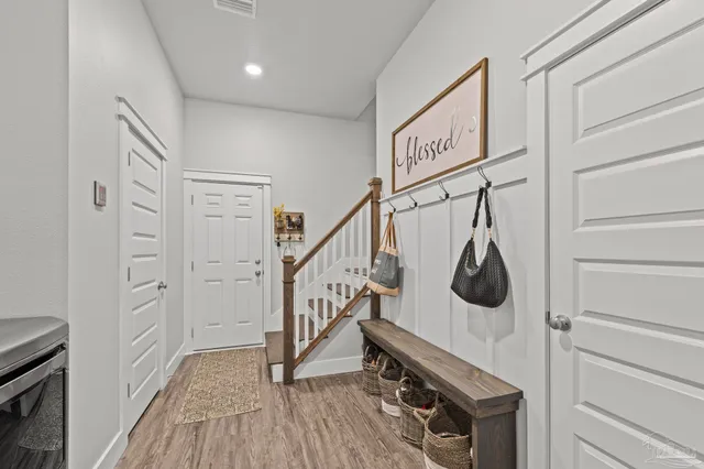 $925,000 | 6808 Santa Clara Drive, Navarre, FL 32566