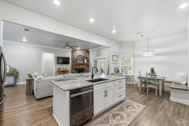 $925,000 | 6808 Santa Clara Drive, Navarre, FL 32566