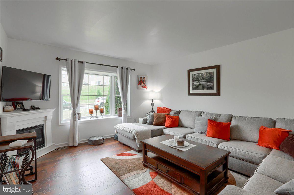 1252 Overlook Road Middletown, PA 17057 - Photo 6 of 35 Gallery Image 6