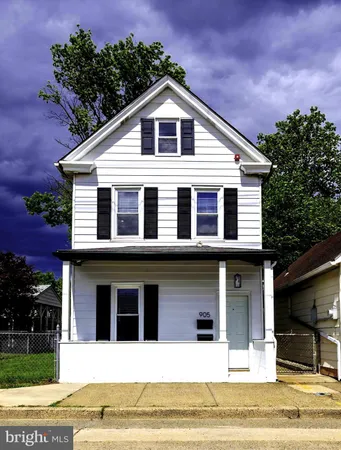 $1,700 | 905 Jersey Avenue, Unit 1, Gloucester City, NJ 08030
