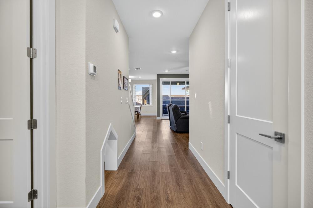 12086 Mircado Way Rancho Cordova, CA 95742 - Photo 11 of 84