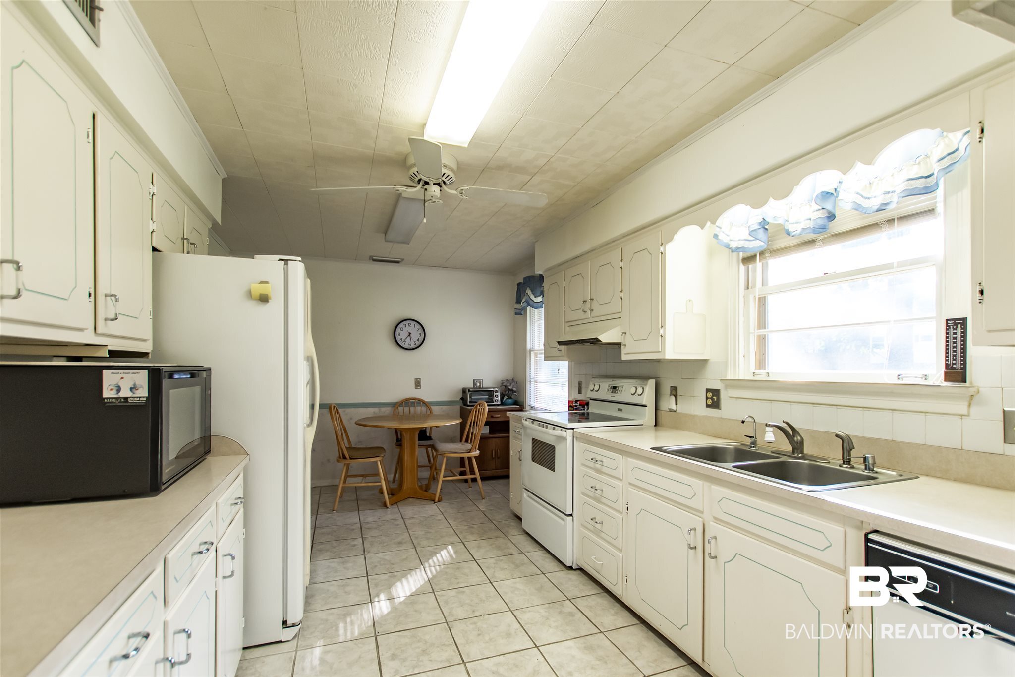 400 Thornton Place Mobile, AL 36609 - Photo 13 of 34