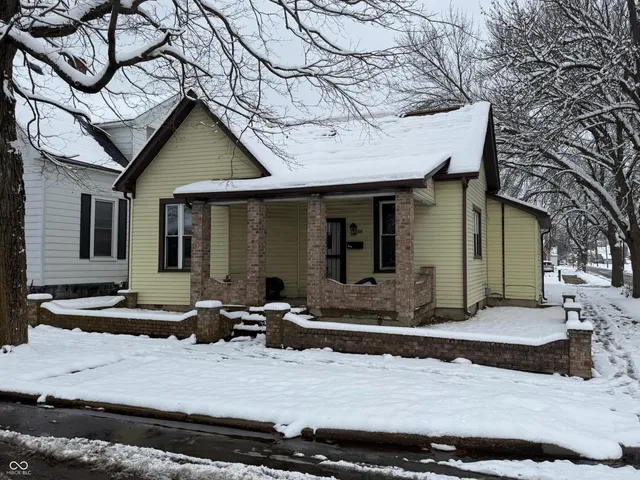 $1,000 | 828 South West Street, Shelbyville, IN 46176