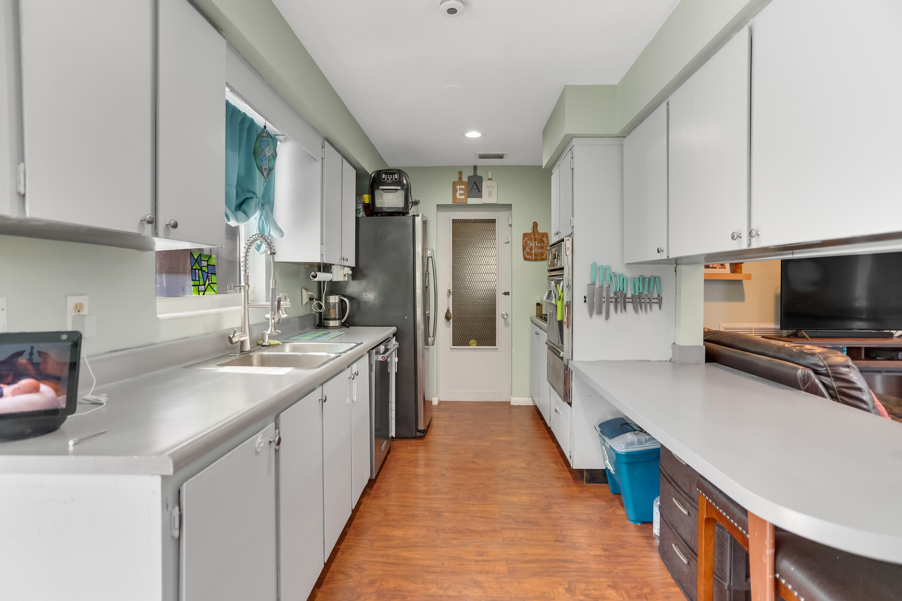 4237 Herbertz Road Lake Worth, FL 33461 - Photo 11 of 43 Kitchen