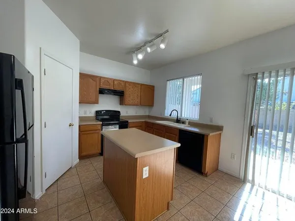 $1,950 | 1408 South 122nd Avenue, Avondale, AZ 85323