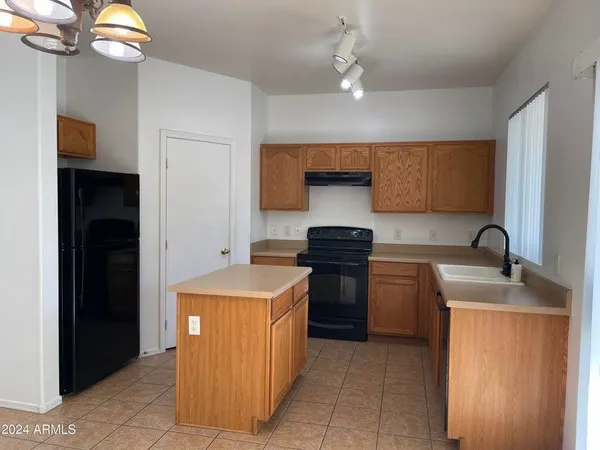 $1,950 | 1408 South 122nd Avenue, Avondale, AZ 85323