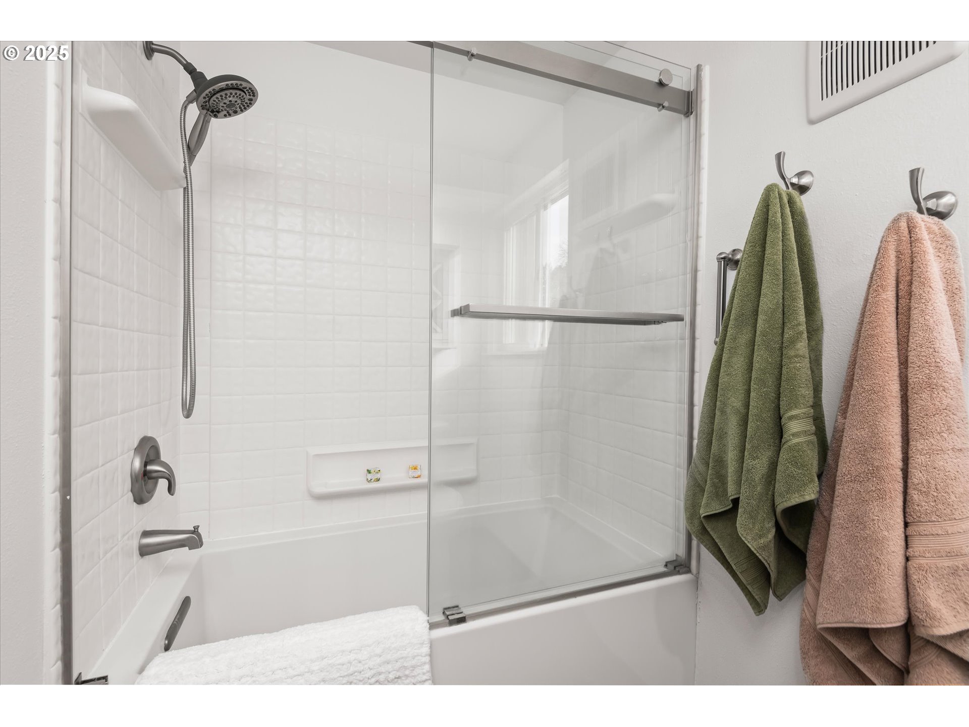 1406 Quaker Street Eugene, OR 97402 - Photo 23 of 32