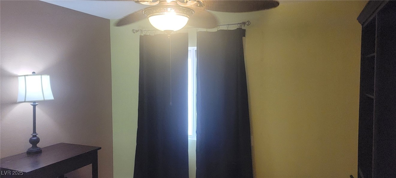 7885 West Flamingo Road, Unit 1010 Las Vegas, NV 89147 - Photo 26 of 32 View of hall