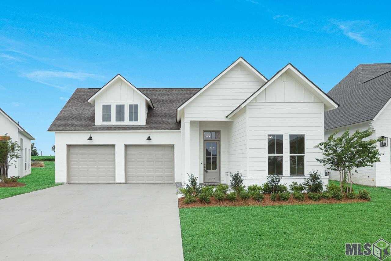 4451 Camargue Avenue Baton Rouge, LA 70820 - Photo 2 of 26 Welcome Home