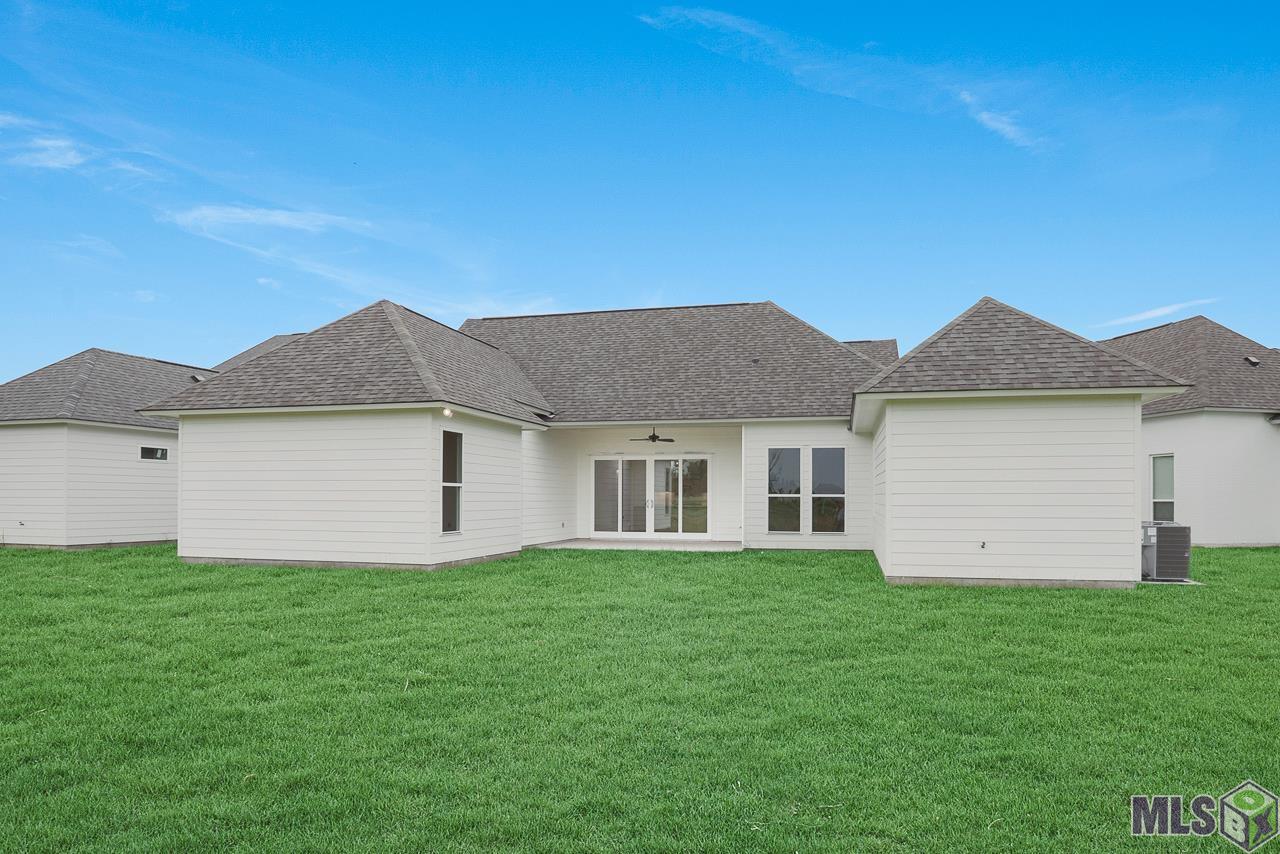 4451 Camargue Avenue Baton Rouge, LA 70820 - Photo 25 of 26 Patio