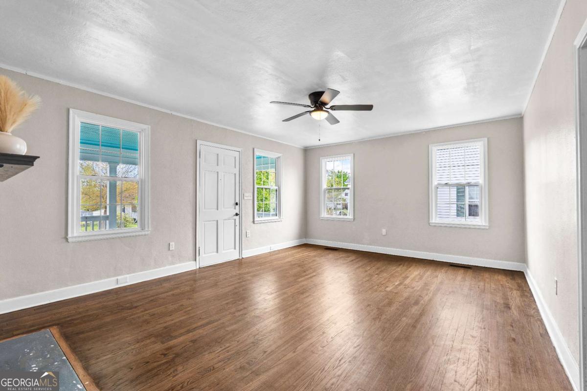213 N Street Southwest Thomaston, GA 30286 - Photo 10 of 41