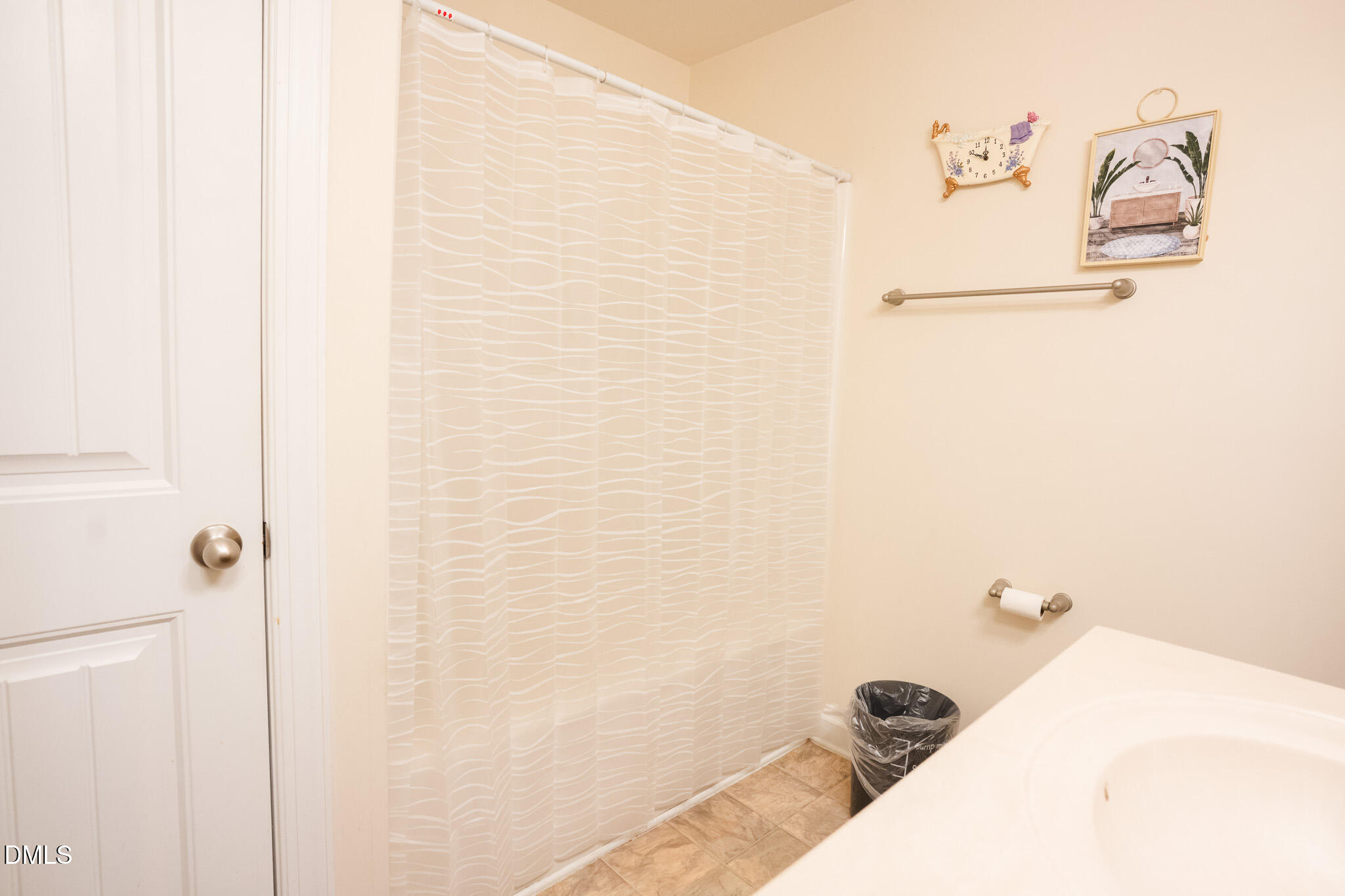 2000 Ginseng Lane Raleigh, NC 27603 - Photo 17 of 36 Hallway Shared Bathroom 2