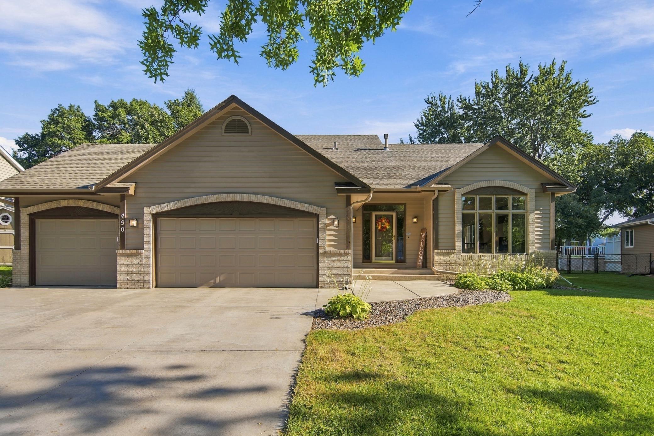 490 Hawthorn Road Lino Lakes, MN 55014 - Photo 8 of 54 Gallery Image 8