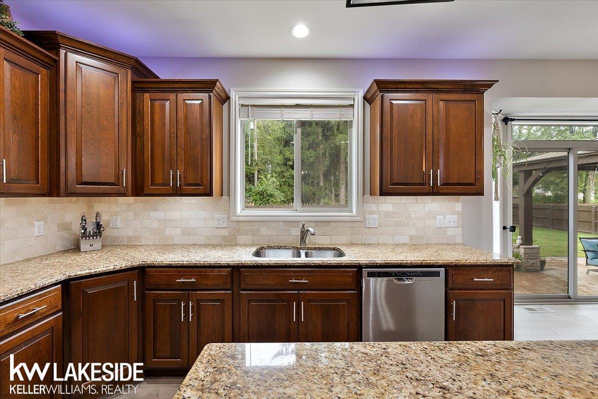 47460 Sugarbush Road Chesterfield, MI 48047 - Photo 12 of 53