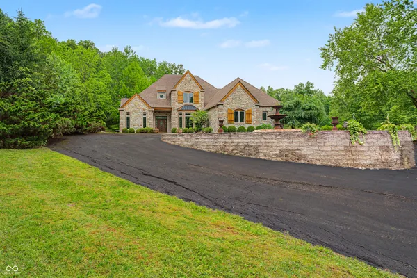 $1,250,000 | 12980 West Mt Healthy Road, Columbus, IN 47201