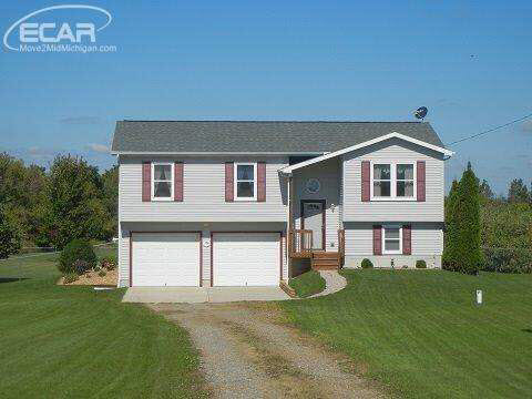 7755 Welter Road Ovid, MI 48866 - Photo 1 of 23 20418218.JPG