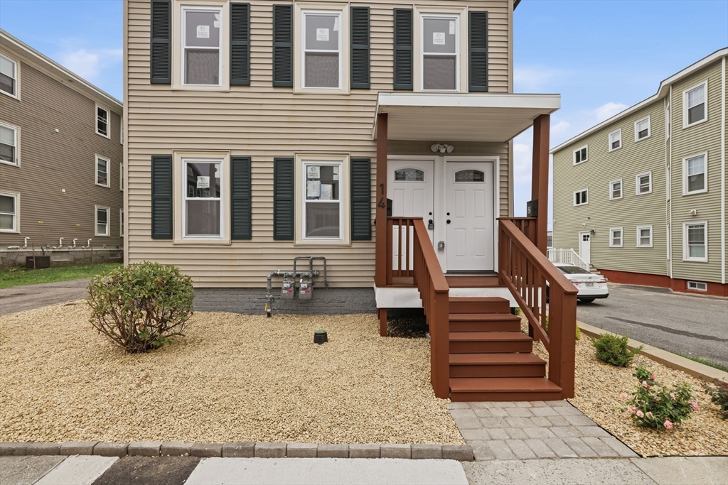 14 Cutler Street Worcester, MA 01604 - Photo 3 of 30