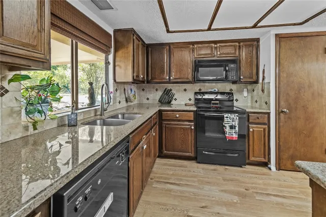 $685,000 | 9127 Granada Hills Drive, Austin, TX 78737