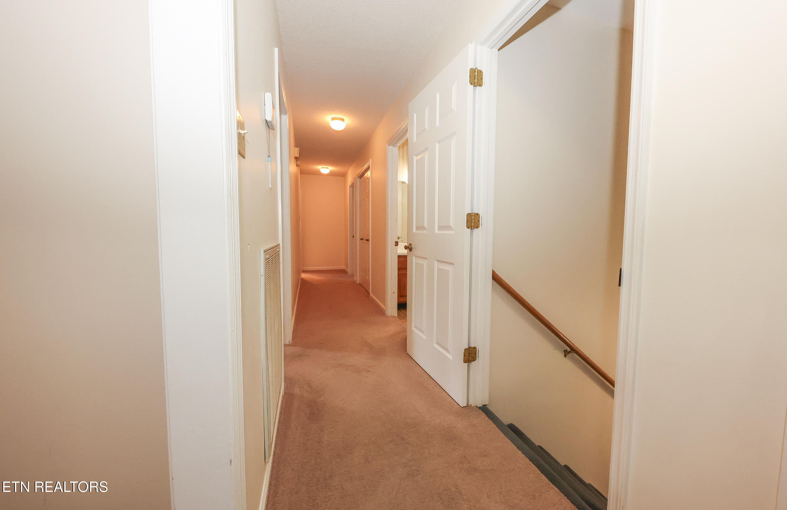 105 Claymore Lane Oak Ridge, TN 37830 - Photo 25 of 55 hall1