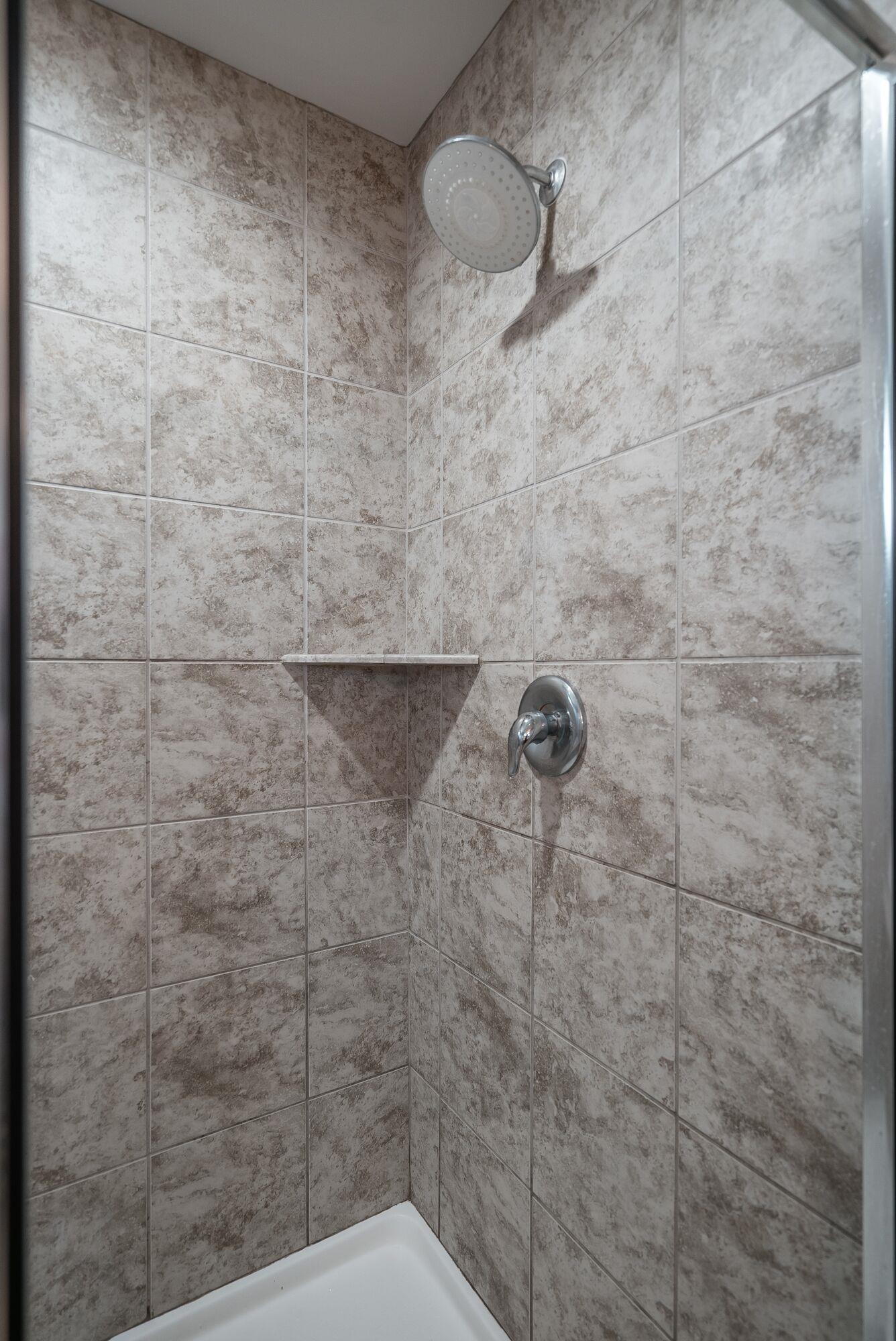1044 Merrick Road Hendersonville, TN 37075 - Photo 19 of 27 a bathroom with a shower