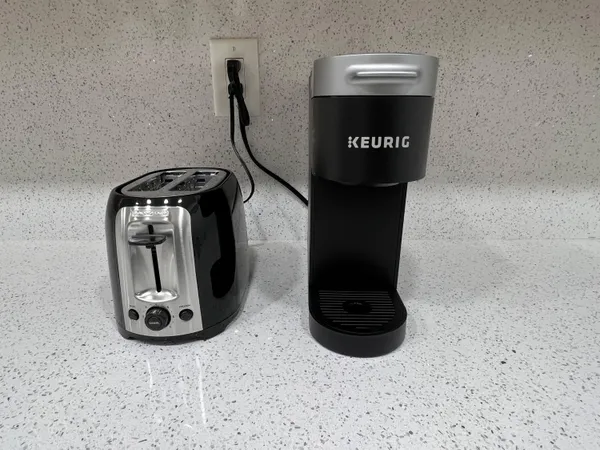 $3,250 | 2648 Northeast 15th Terrace, Pompano Beach, FL 33064