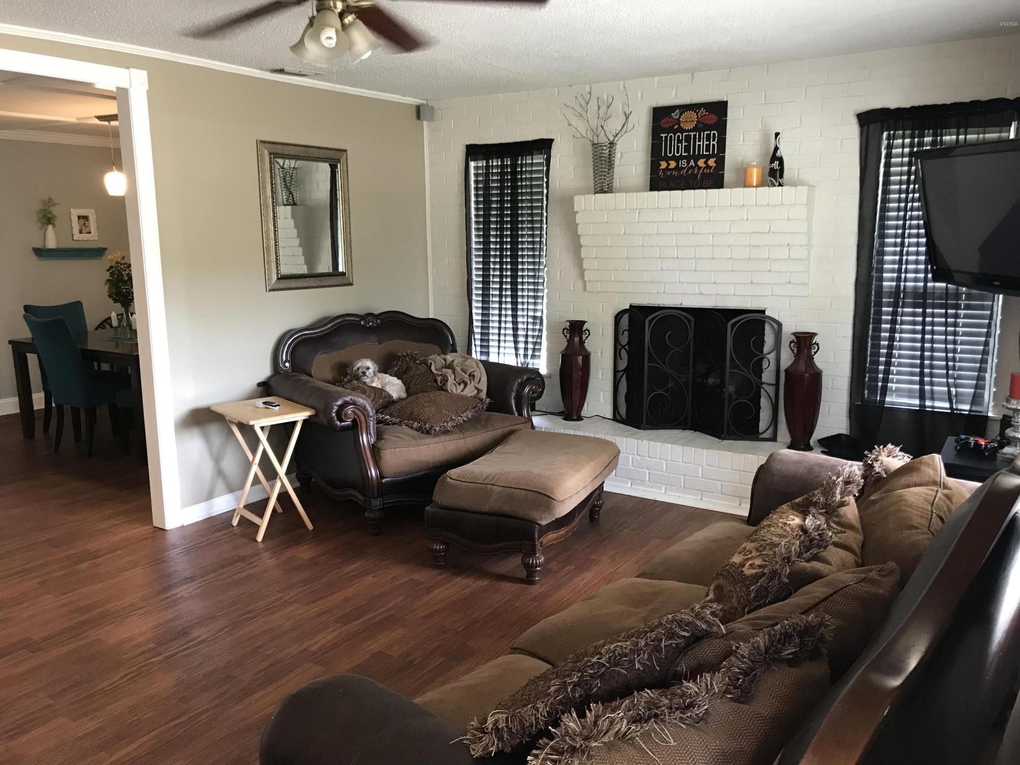 137 Inland Beach Road Lucedale, MS 39452 - Photo 2 of 21 IMG_0580