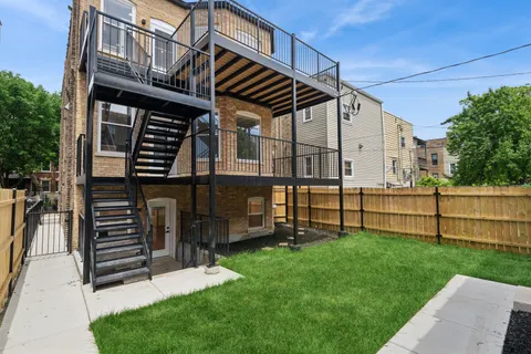 $1,900,000 | 2647 West Walton Street, Chicago, IL 60622
