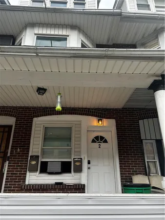 $1,750 | 718 North 10th Street, Unit 2, Allentown, PA 18102