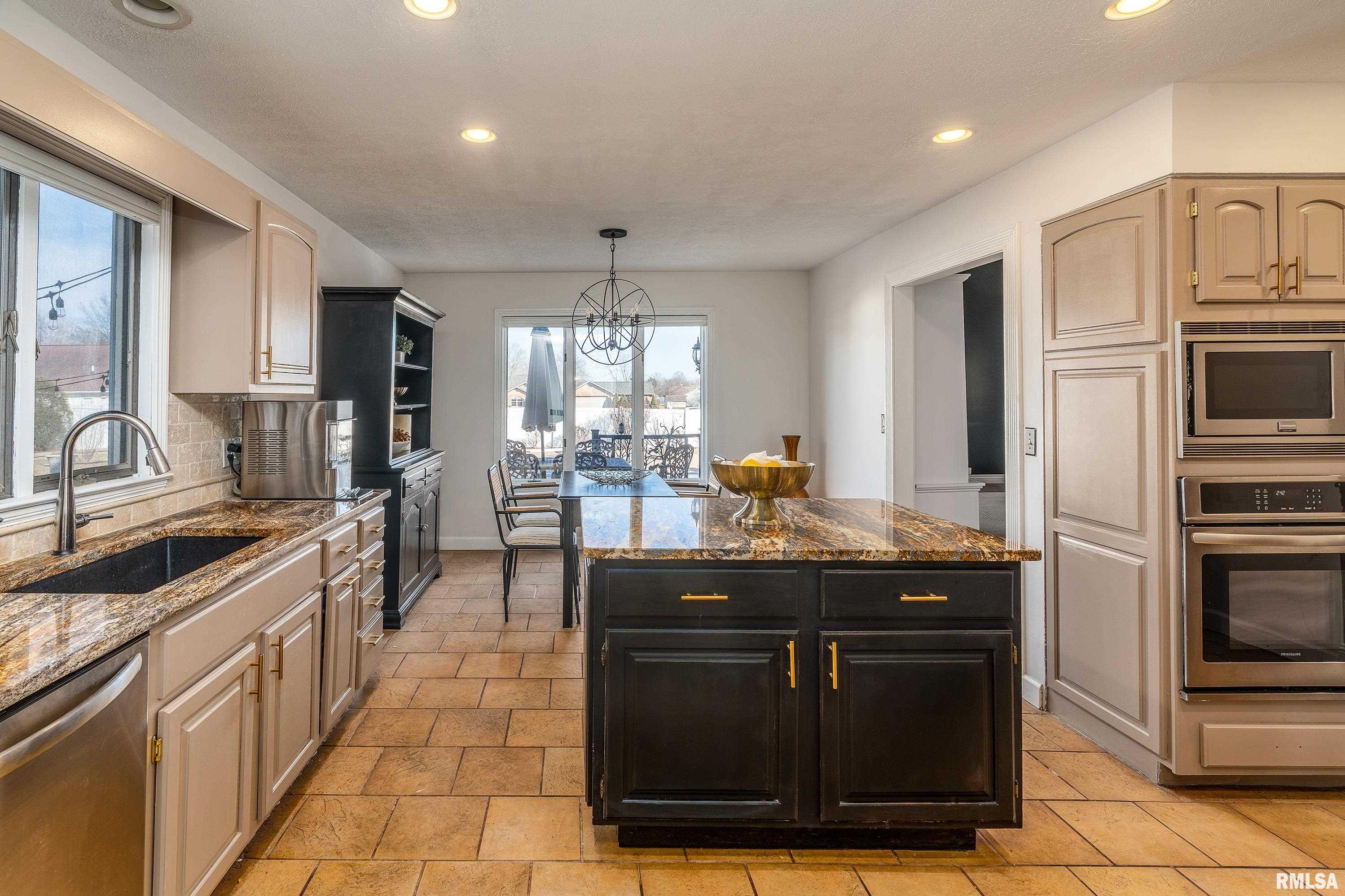 205 Dinah Lane Marion, IL 62959 - Photo 25 of 56