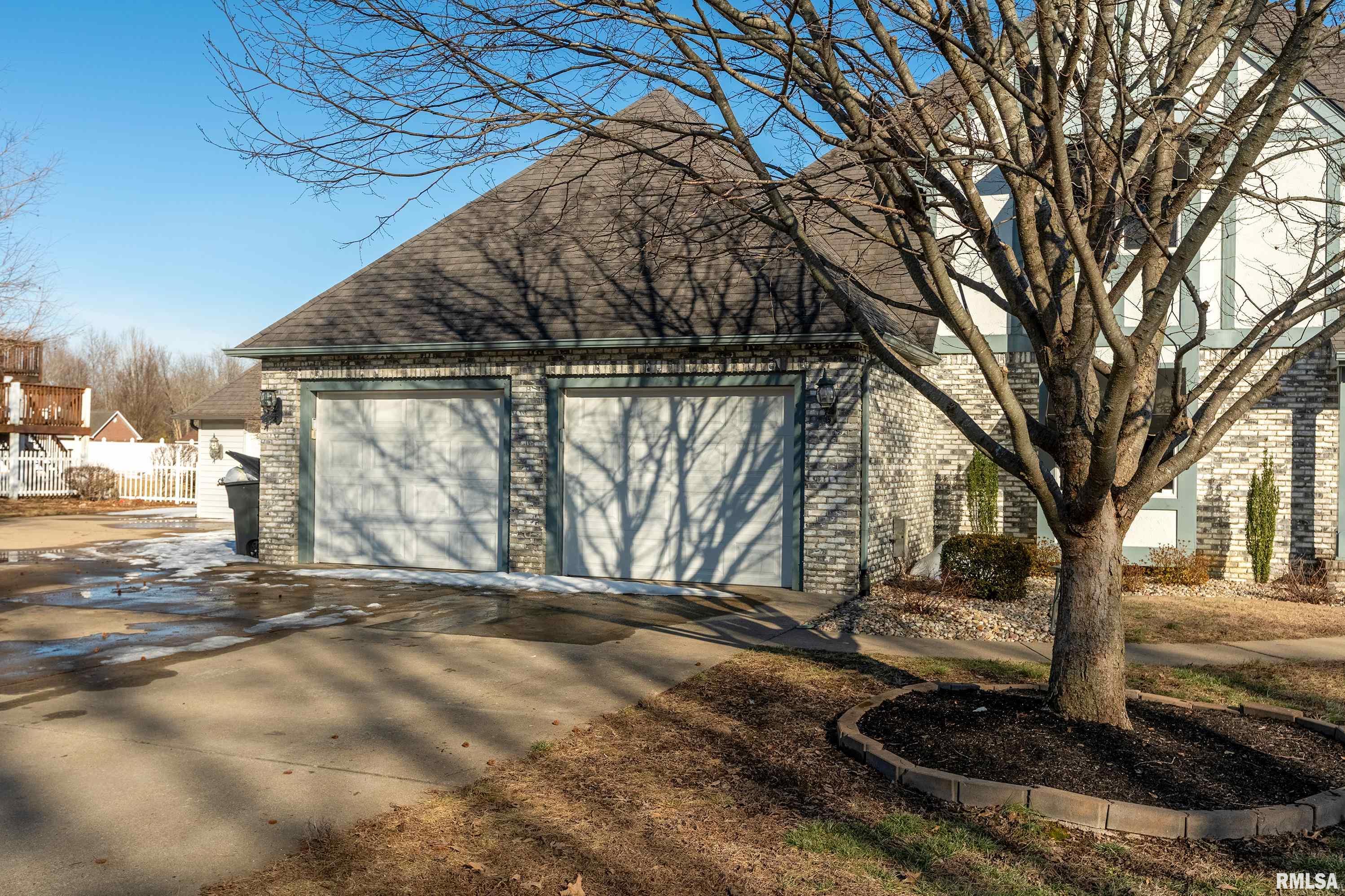 205 Dinah Lane Marion, IL 62959 - Photo 7 of 56