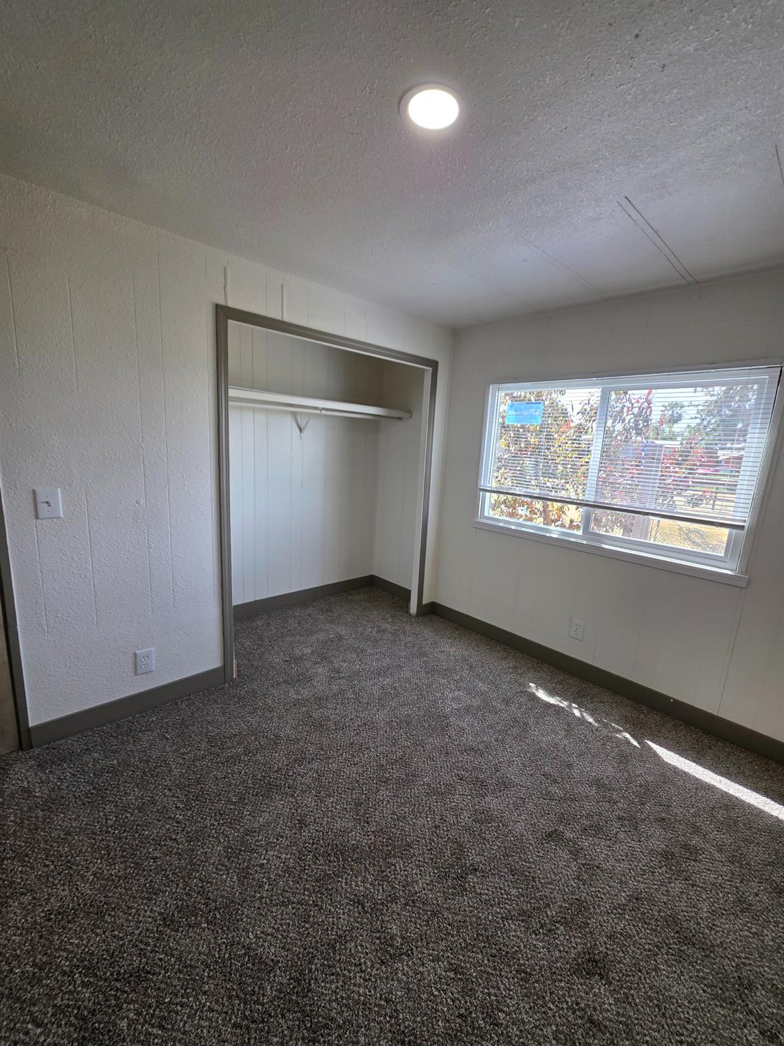 5200 Crest Road Atwater, CA 95301 - Photo 11 of 19 an empty room with windows