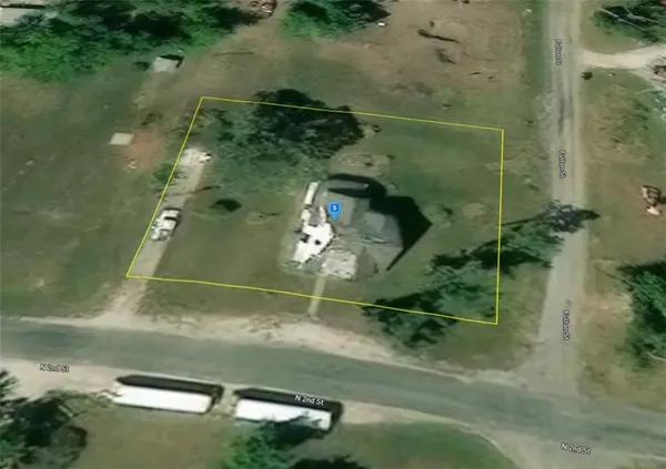 $32,999 | 407 North 2nd Street, Westmoreland, KS 66549