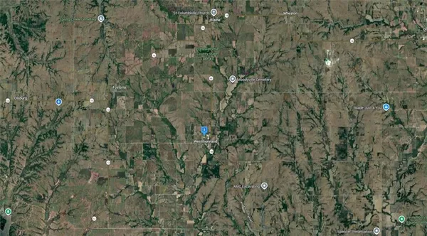 $32,999 | 407 North 2nd Street, Westmoreland, KS 66549