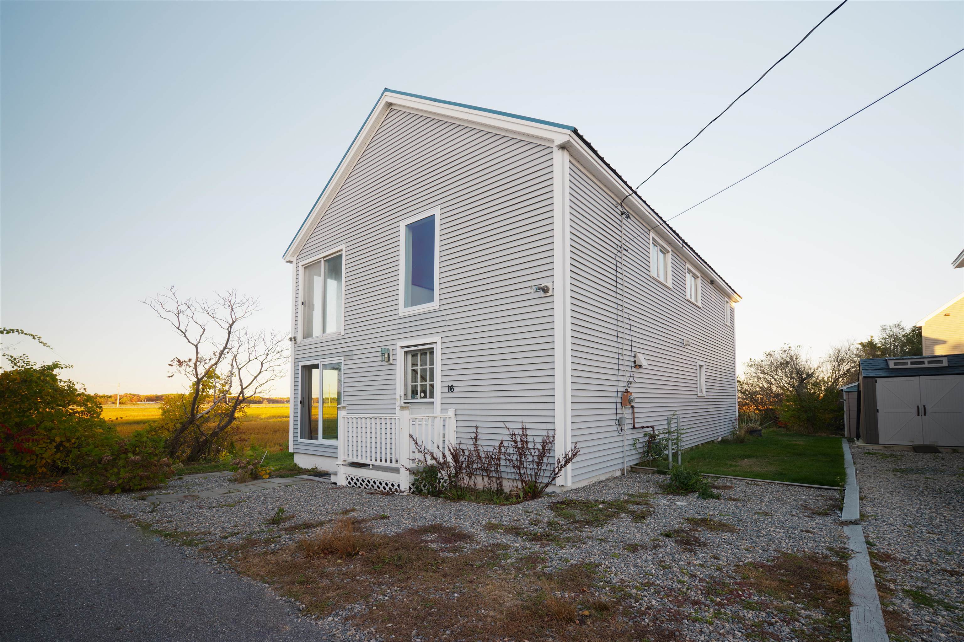 16 Bruce Street Hampton, NH 03842 - Photo 4 of 40