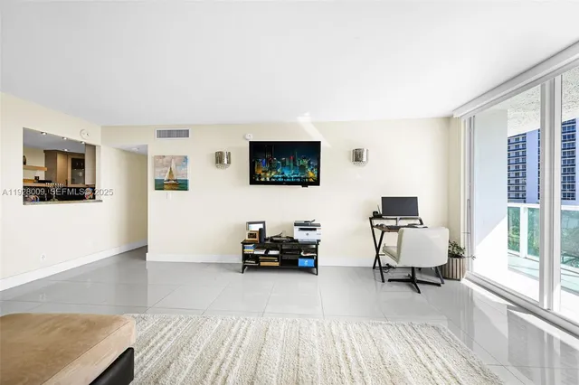 $3,900 | 100 Bayview Drive, Unit 606, Sunny Isles Beach, FL 33160