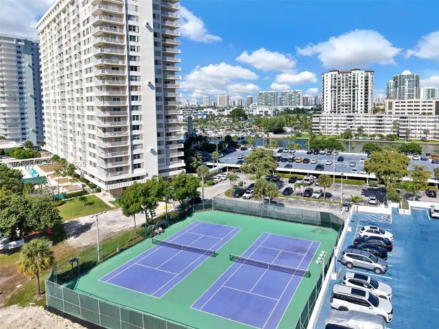$3,900 | 100 Bayview Drive, Unit 606, Sunny Isles Beach, FL 33160
