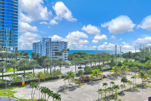 $3,900 | 100 Bayview Drive, Unit 606, Sunny Isles Beach, FL 33160