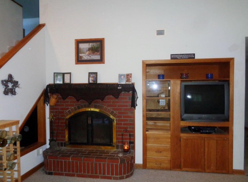 330 Burrill Hill Road Norridgewock, ME 04957 - Photo 6 of 15 Living Room