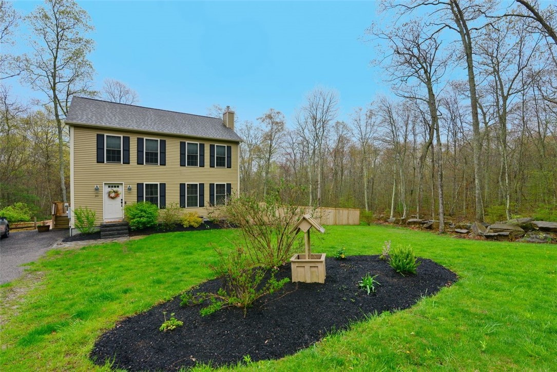 341 Ledge Road Killingly, CT 06241 - Photo 2 of 27