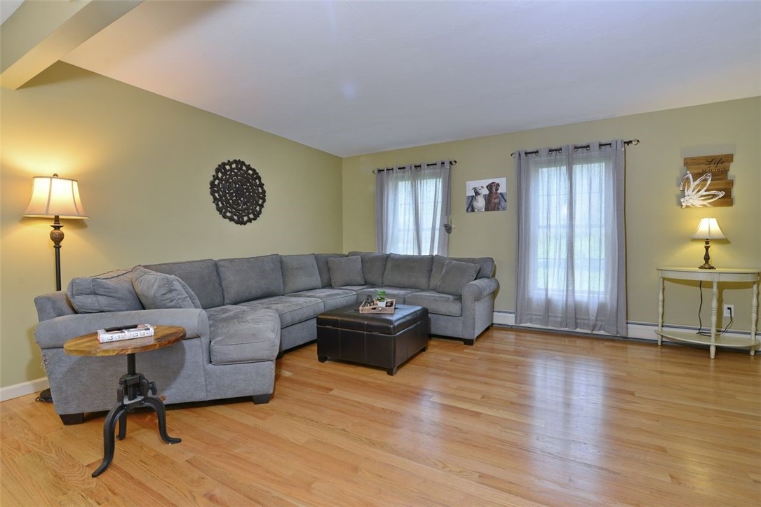 341 Ledge Road Killingly, CT 06241 - Photo 4 of 27