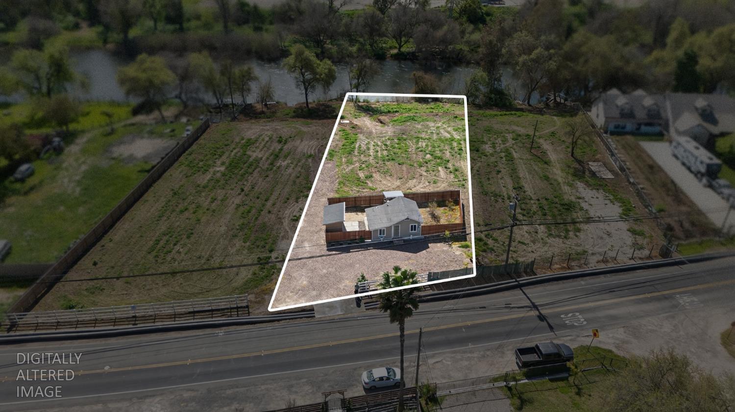 2504 Paradise Road Modesto, CA 95358 - Photo 9 of 14 a view of a yard from a balcony