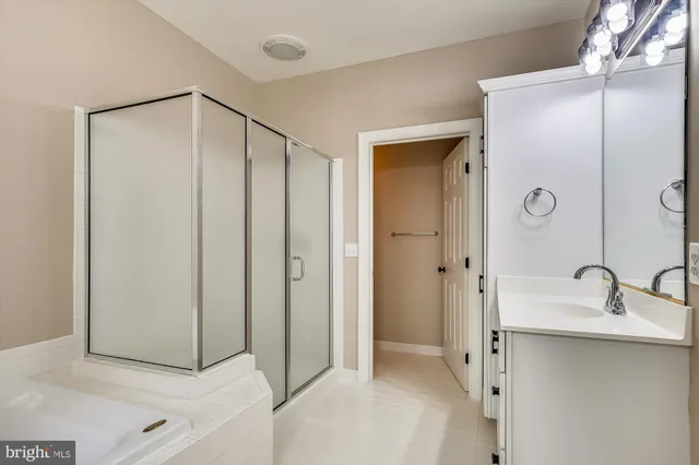 $6,500 | 707 Hawkins Way, Alexandria, VA 22314