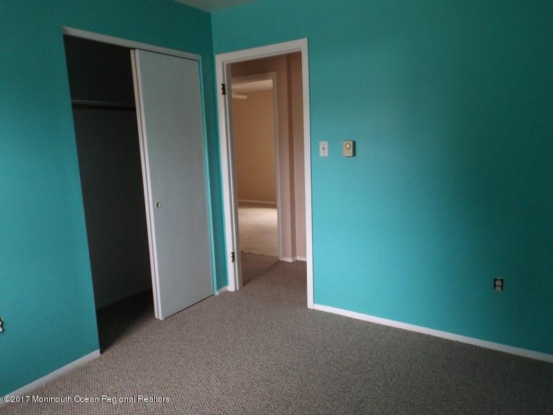 13 Reno Court Barnegat, NJ 08005 - Photo 11 of 18 DSCF1509_800x600